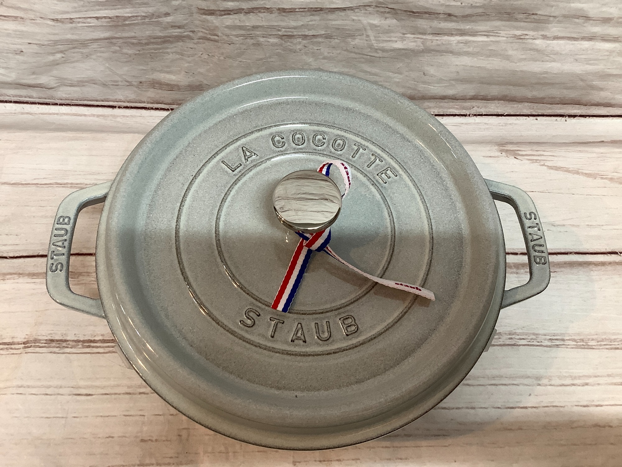 スマホで購入】未使用品！Staub(ストウブ)のピコ・ココットラウンド24
