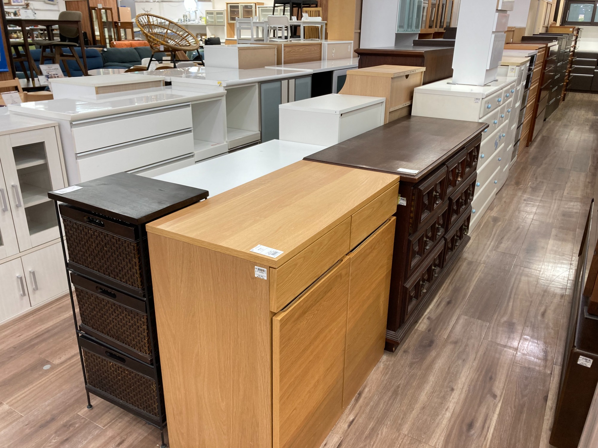 北欧ヴィンテージ調のキャビネットが入荷しました！｜2024年01月24日