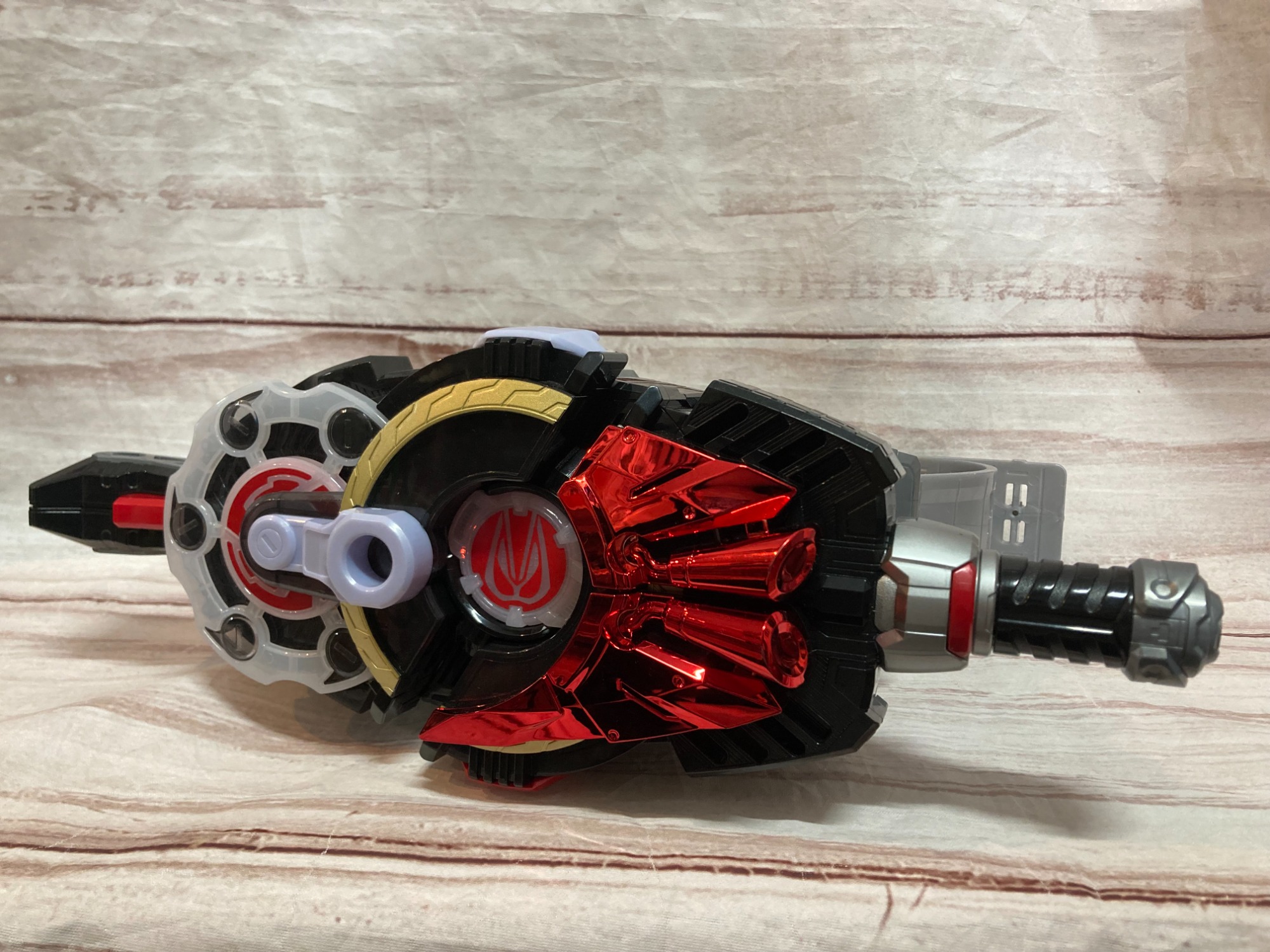 仮面ライダーギーツ DXデザイアドライバーが入荷致しました！｜2024年