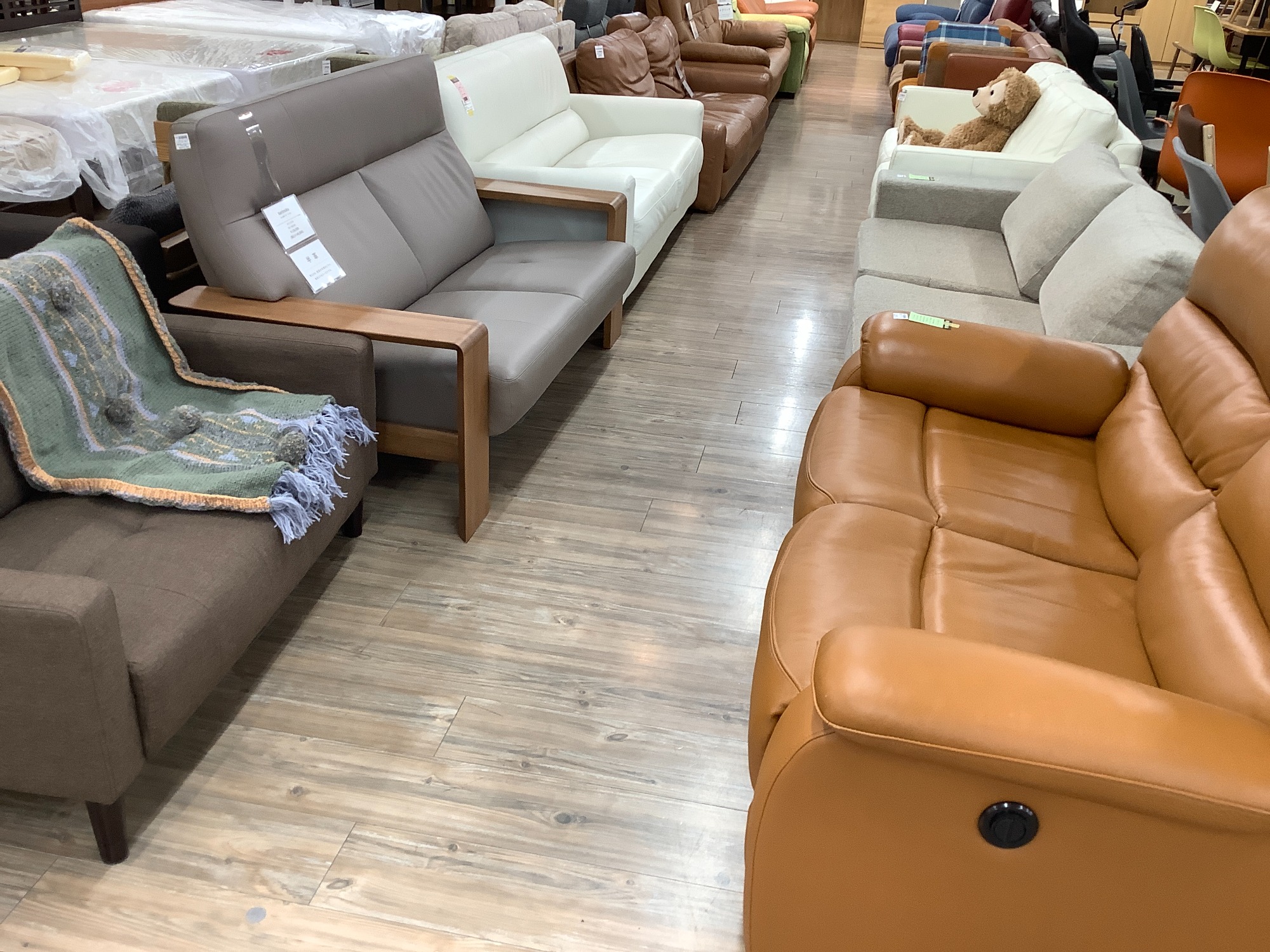 アメリカ製３人掛けリクライニングソファのご紹介【岸和田店】｜2020年12月30日｜リサイクルショップ トレジャーファクトリー（トレファク）ラパーク 岸和田店
