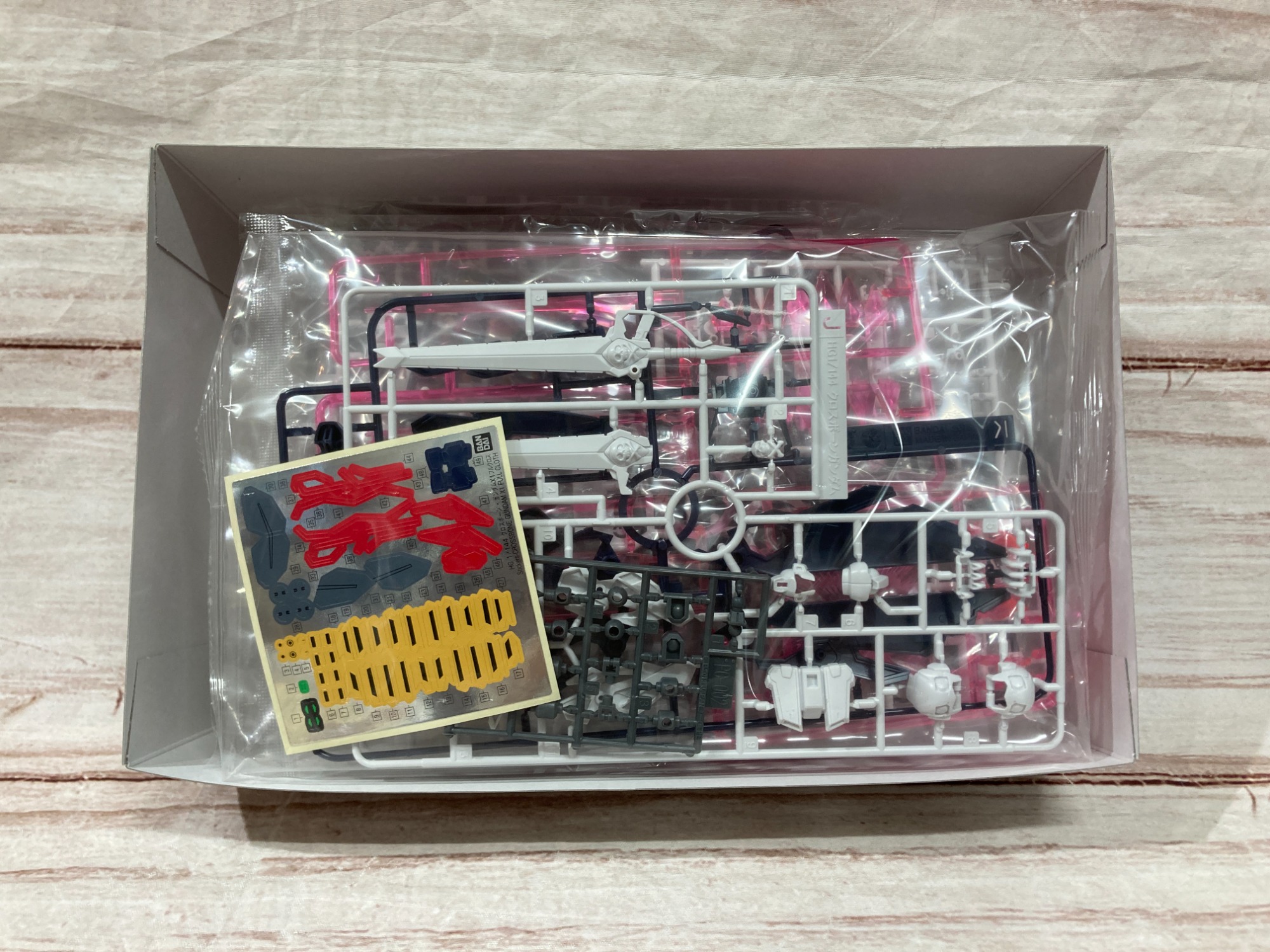 BANDAI（バンダイ）のガンプラ HG 1/144 クロスボーン・ガンダムX1フル