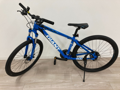 GIANT (ジャイアント) MTB入門機シリーズ 「ATX」のマウンテンバイクを