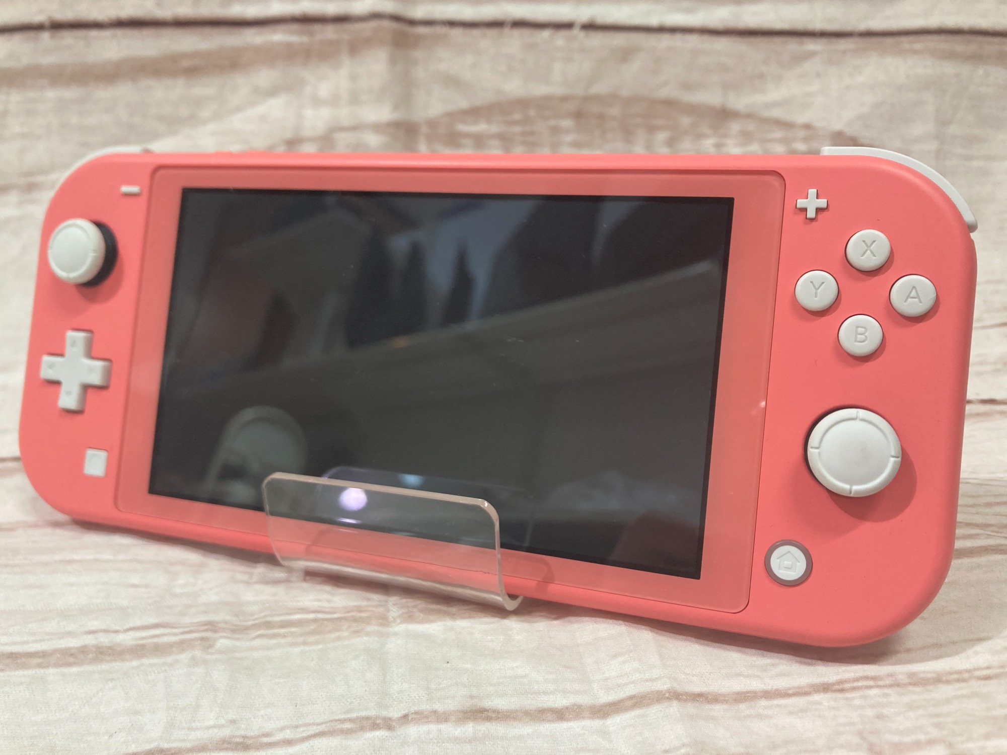 Nintendo Switch Lite (任天堂スイッチライト) コーラル を買取入荷