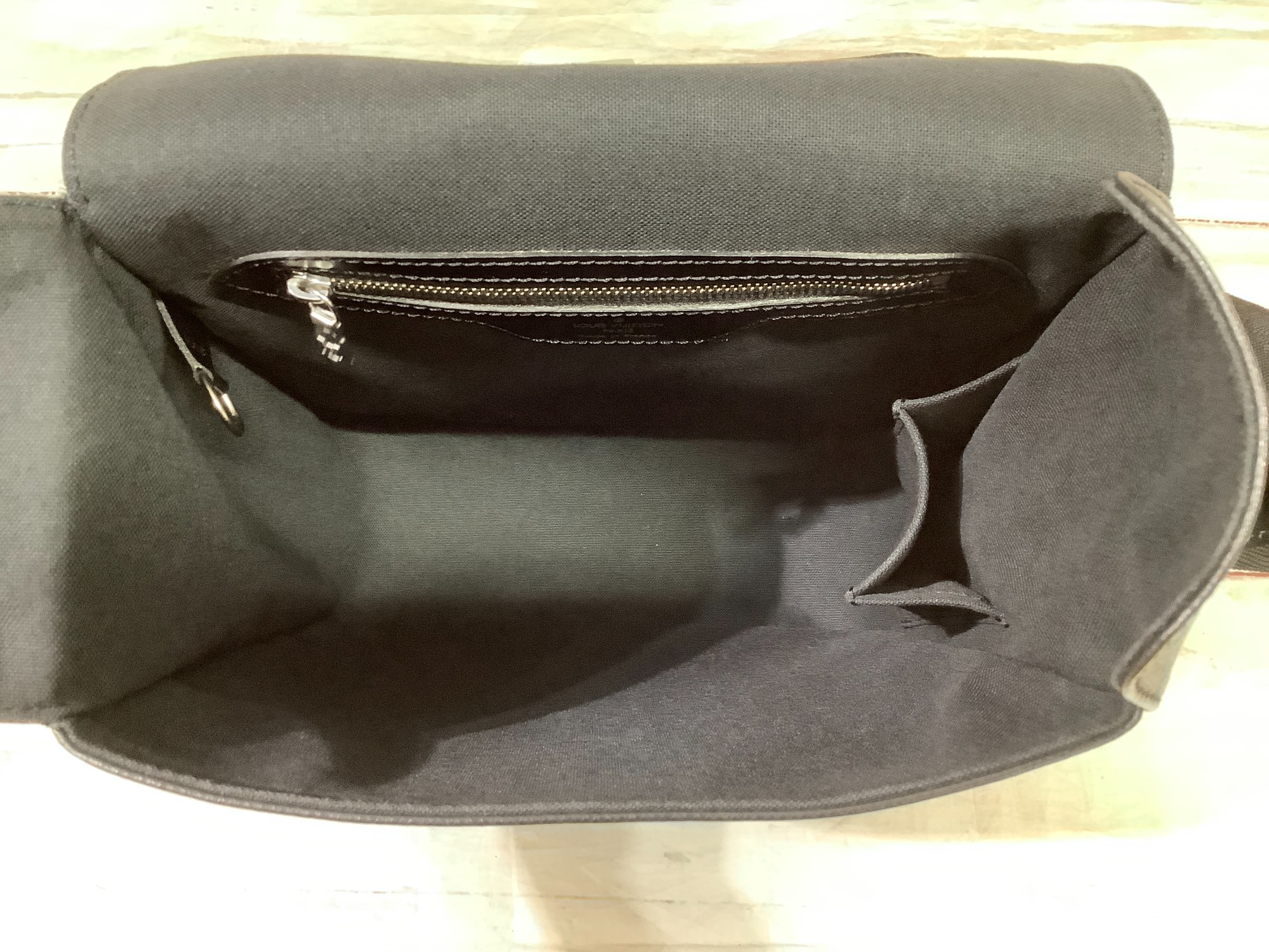 ※専用※ ルイヴィトン タイガ ヤランガ M30822 ショルダーバッグ 黒 northplaza_640715