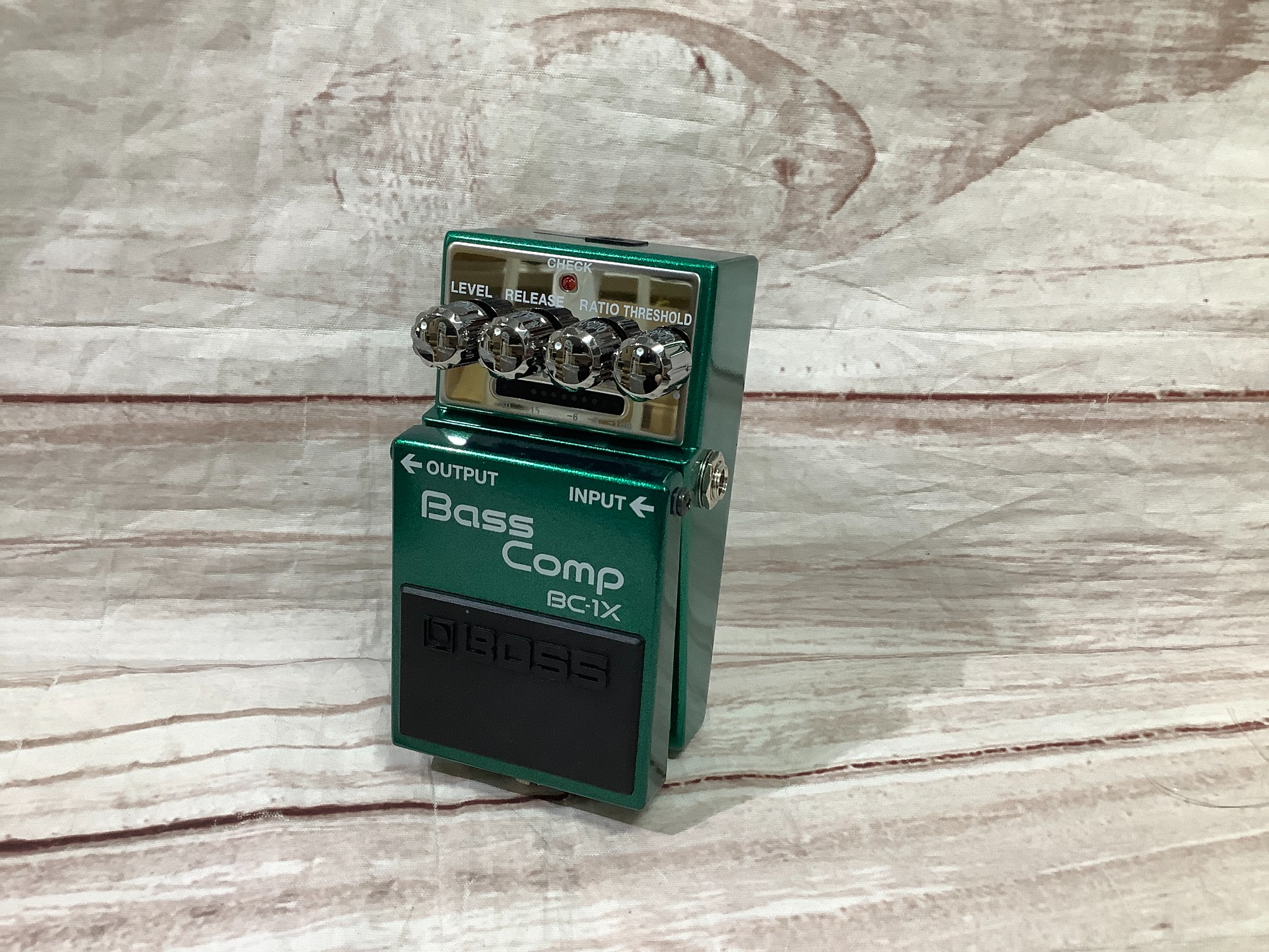 ベースコンプレッサー BOSS(ボス) BC-1X を買取入荷致しました