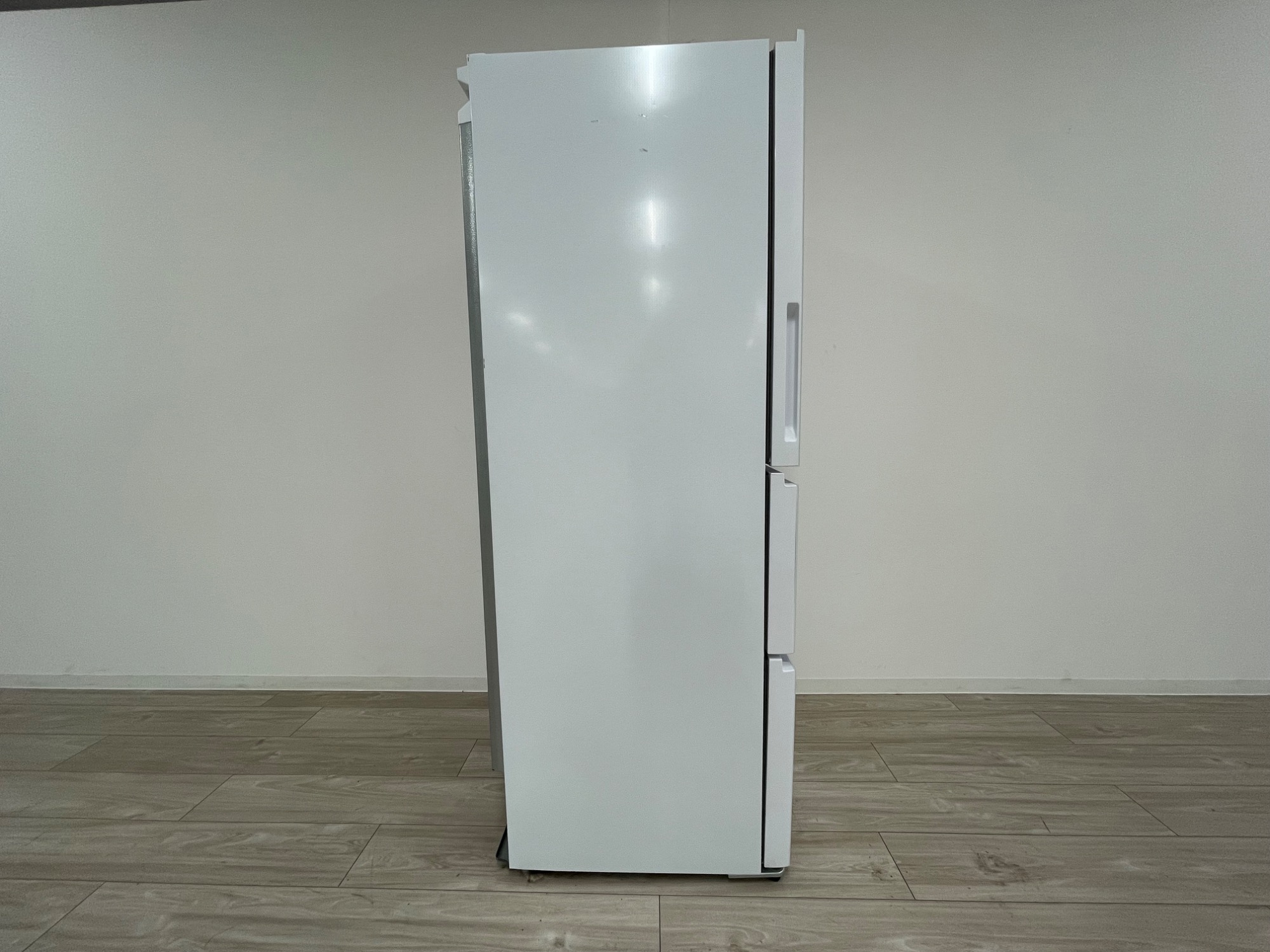 3ドア冷蔵庫 Hisense(ハイセンス) HR-G36E3W 2023年製 358L を