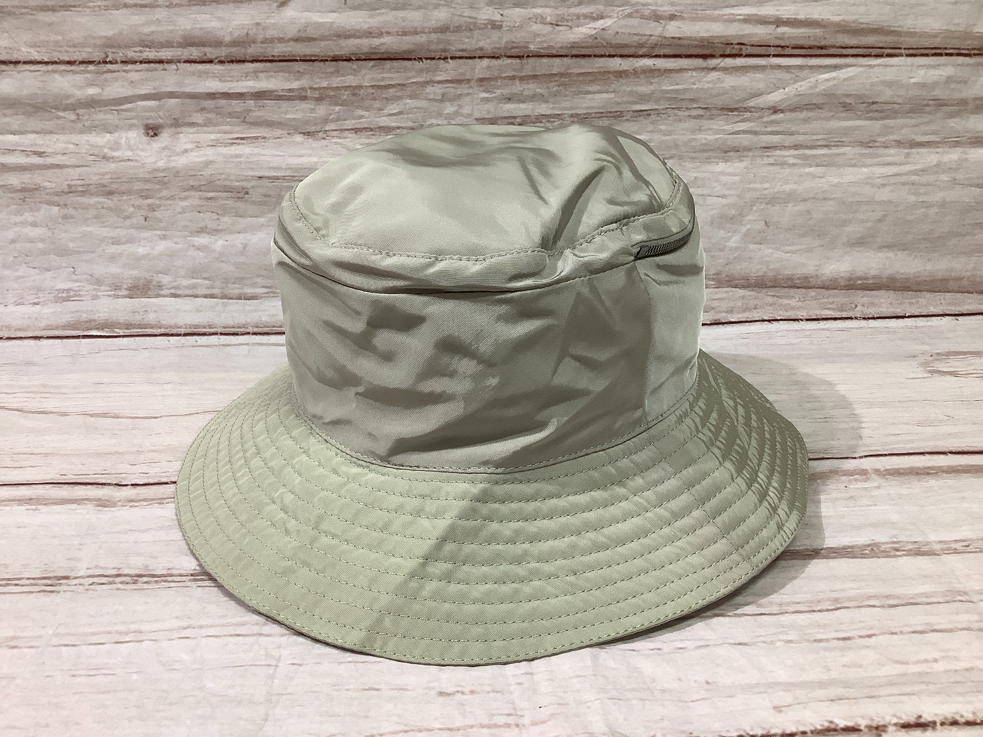 スマホで購入】HERMES(エルメス)ジッパー付きバケットハット