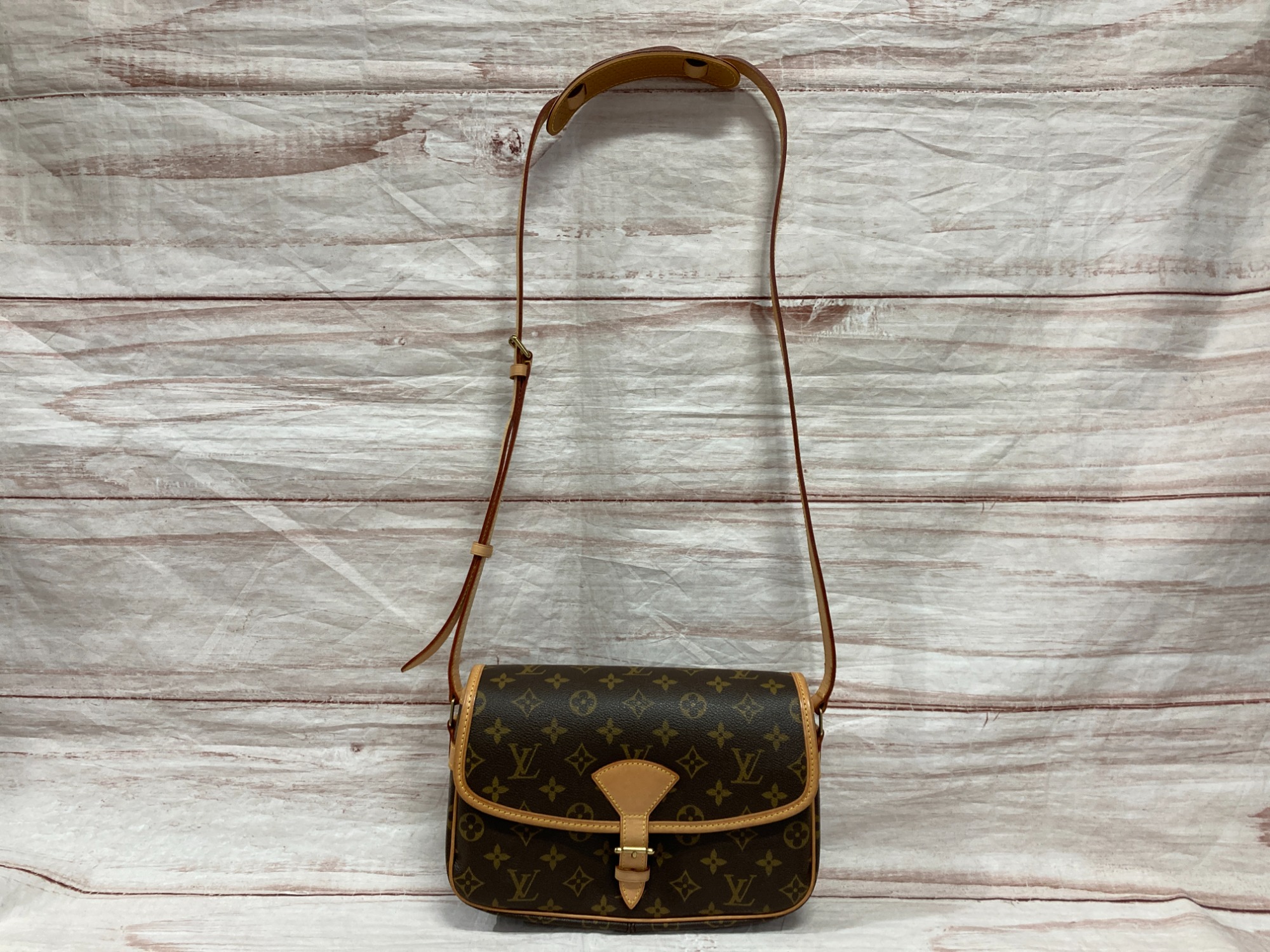 LOUIS VUITTON（ルイヴィトン) モノグラム ソローニュ／ショルダー