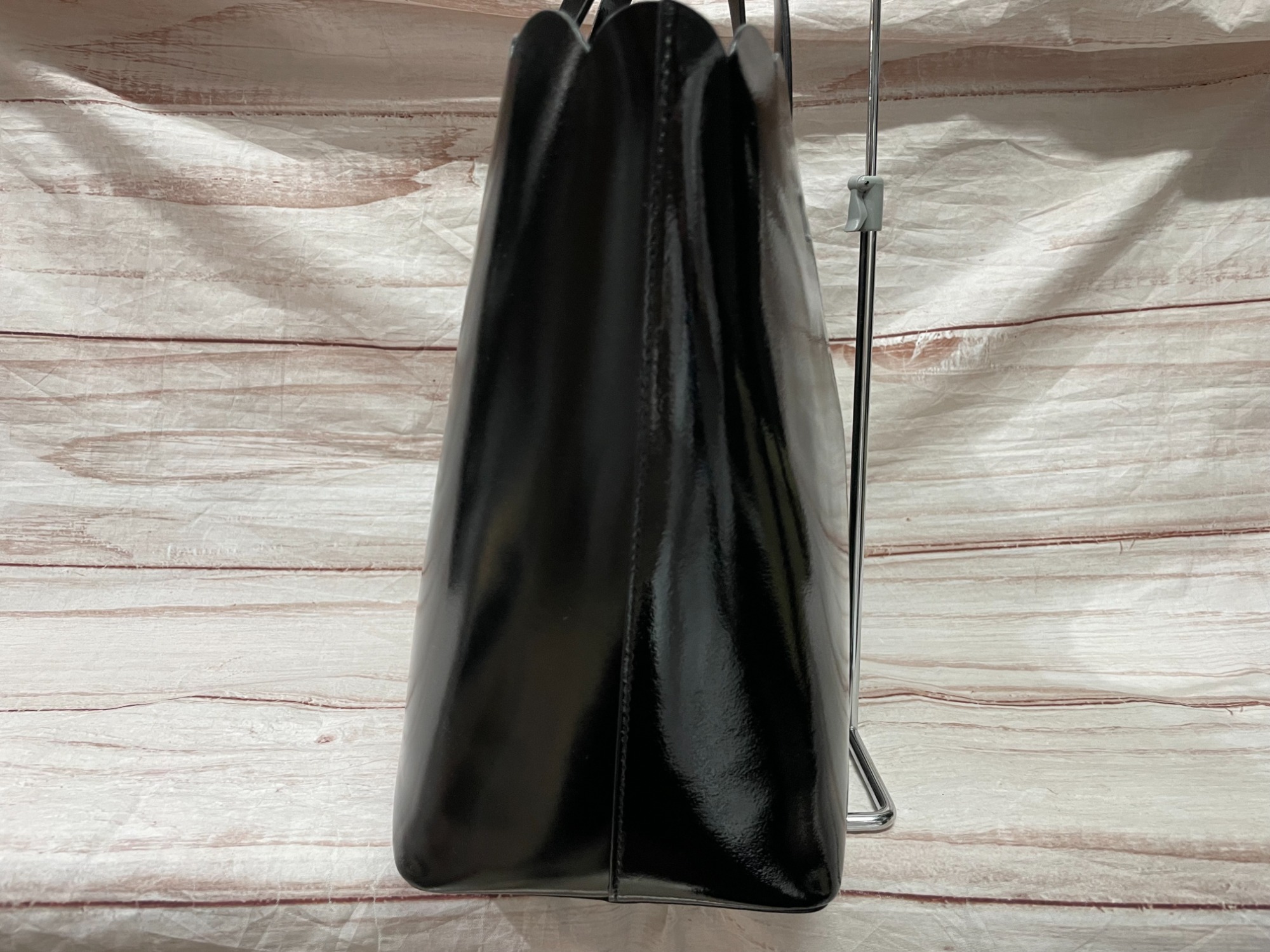 KateSpade(ケイトスペード)エナメルトートバッグ を買取入荷致し