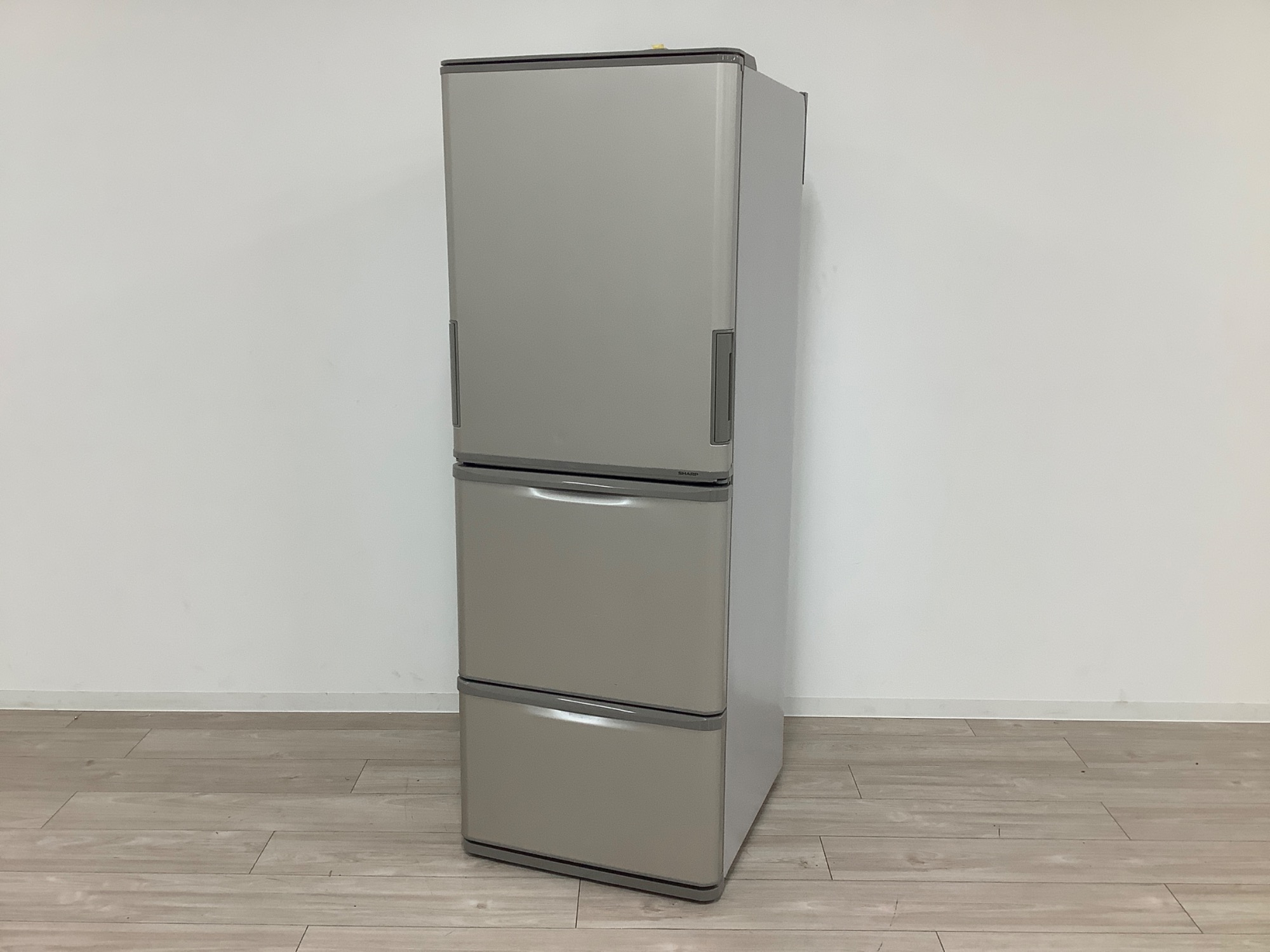3ドア冷蔵庫 SHARP（シャープ）SJ-W353G-N 2020年製 350Lを買取