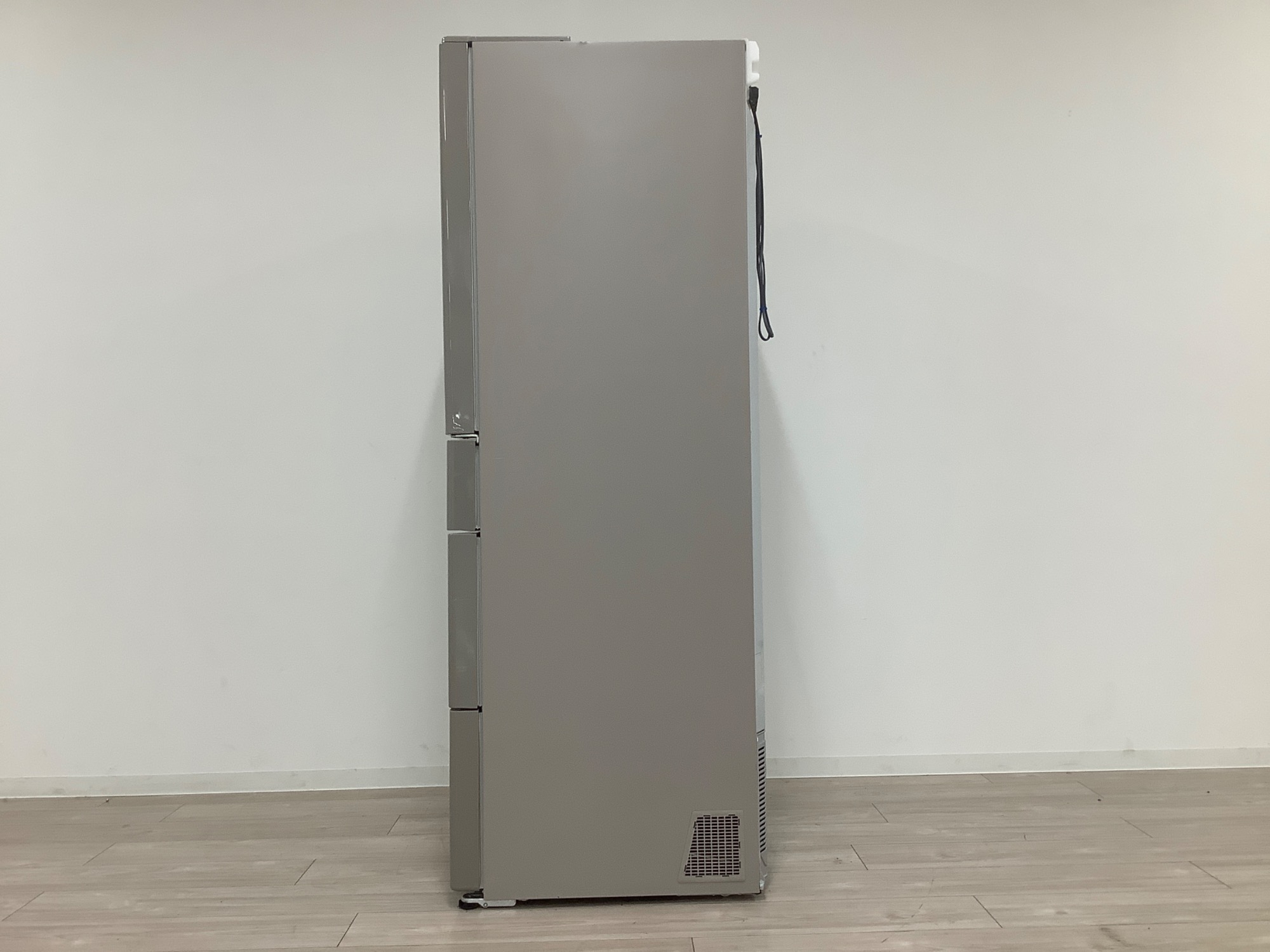 ☆ HITACHI 日立 冷蔵庫 5枚ドア 21年製 R-S40R Sタイプ R-S40R ： 冷蔵庫 ： 日立の家電品