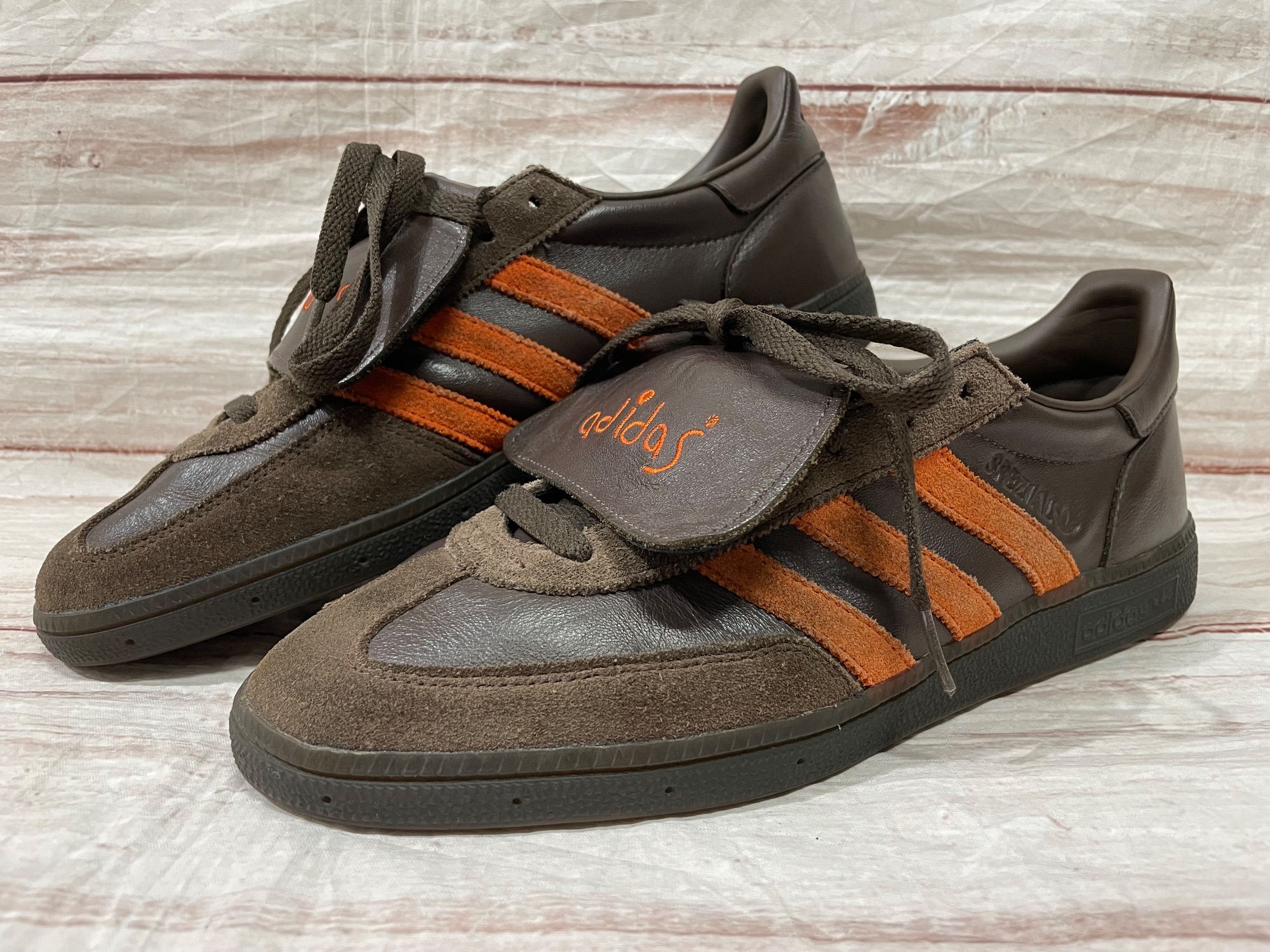 バスティー　黒コンパクト一台 スマホで購入】adidas(アディダス) スニーカー size28cm SYUKYU×E-WAX