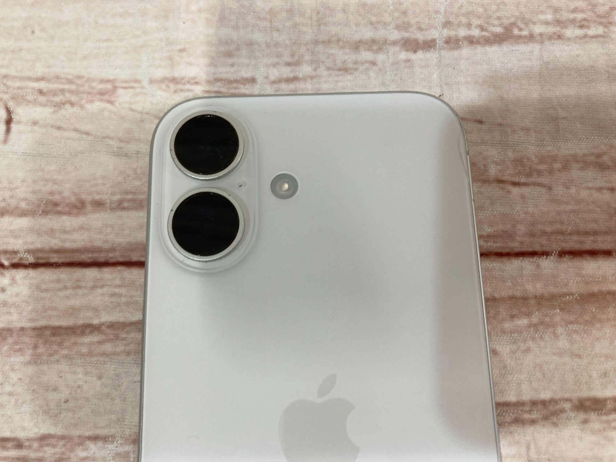 Apple / アップル】スマートフォン iPhone16 MYDR3J/A｜話題のモデルが