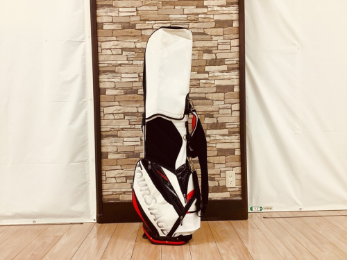 スポーツ用品のゴルフ