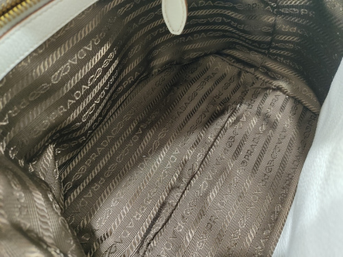 CHANELのヨシヅヤ　蟹江