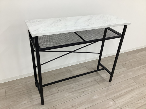 家具のカウンター