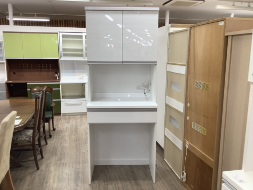 家具のカップボード・食器棚