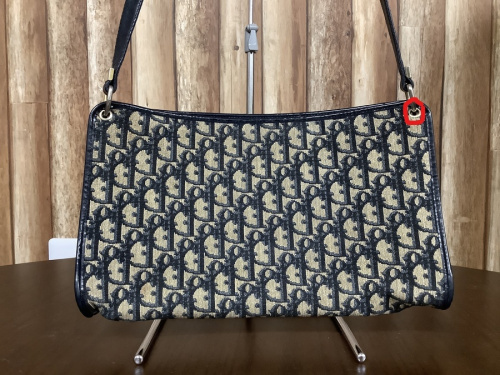 ショルダーバック