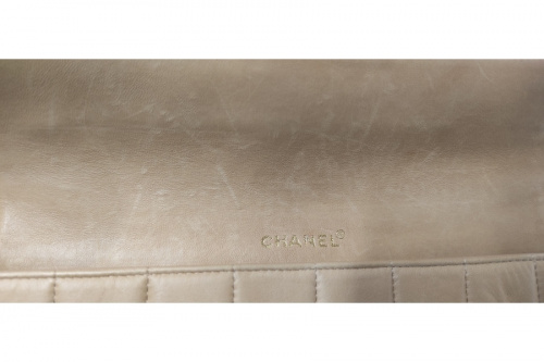 ショルダーバッグのCHANEL