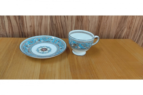 カップ&ソーサーのWEDGWOOD
