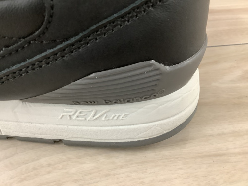 ニューバランスのNEW BALANCE