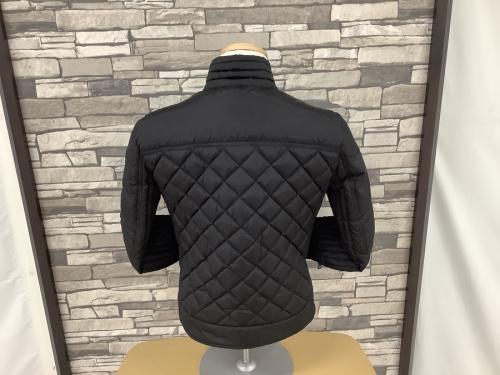 アウターのMONCLER