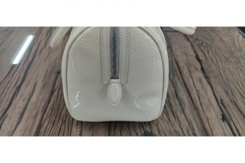 Christian Diorの蟹江リサイクルショップ