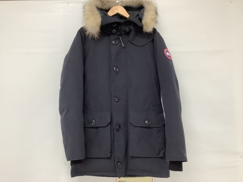 アウターのCANADA GOOSE