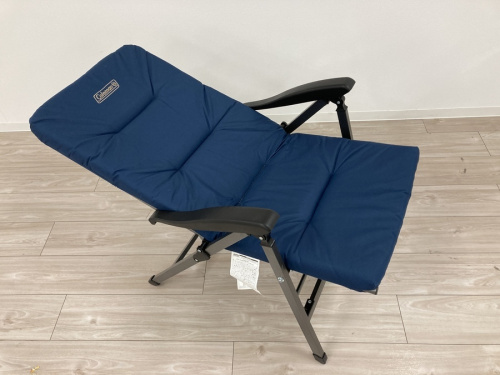 パイオニアリクライナーのキャンプ用品