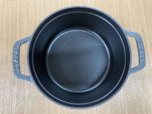 洋食器の鍋