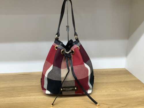 バッグのBURBERRY