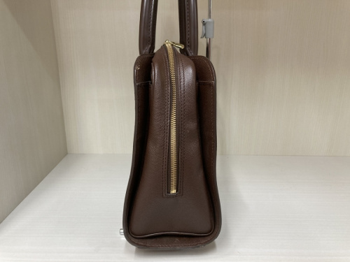 ハンドバッグのLOUIS VUITTON