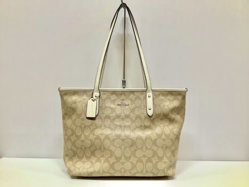 バッグのコーチ