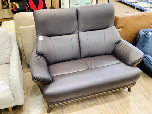 家具のソファ