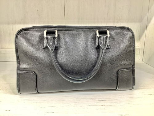 LOEWEのハンドバッグ