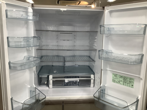 日立の6ドア冷蔵庫