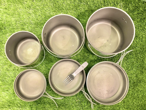 キャンプ用品の焚火台