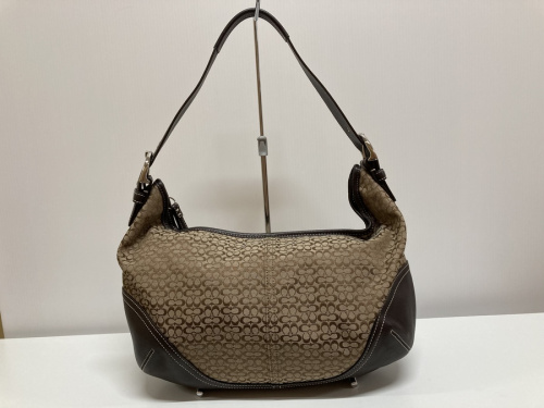 バッグのCOACH