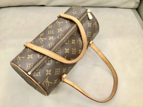 ハンドバッグのLOUIS VUITTON