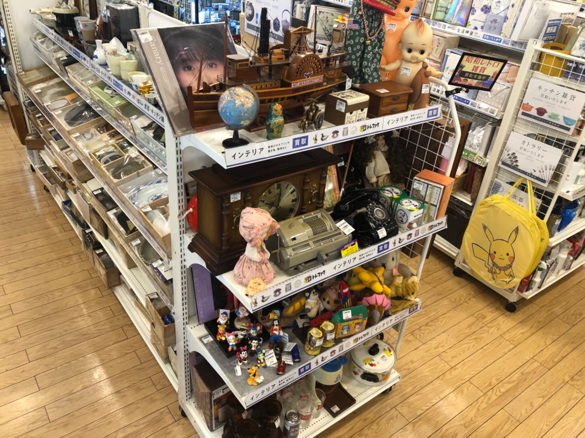 売場更新！レトロ雑貨入荷に伴い、売場をリニューアルしました！｜2023