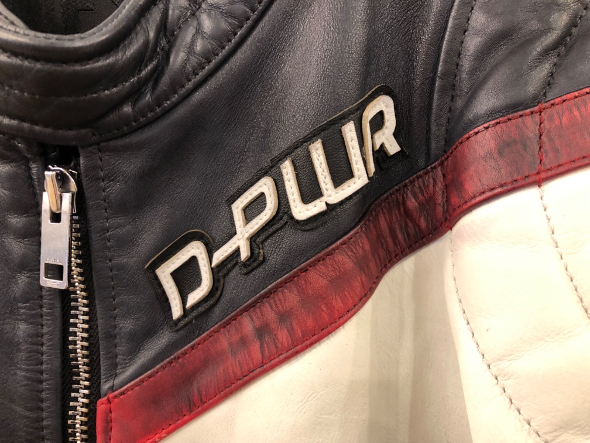 DIESELのシングルライダースジャケットが入荷しましたのでご紹介します