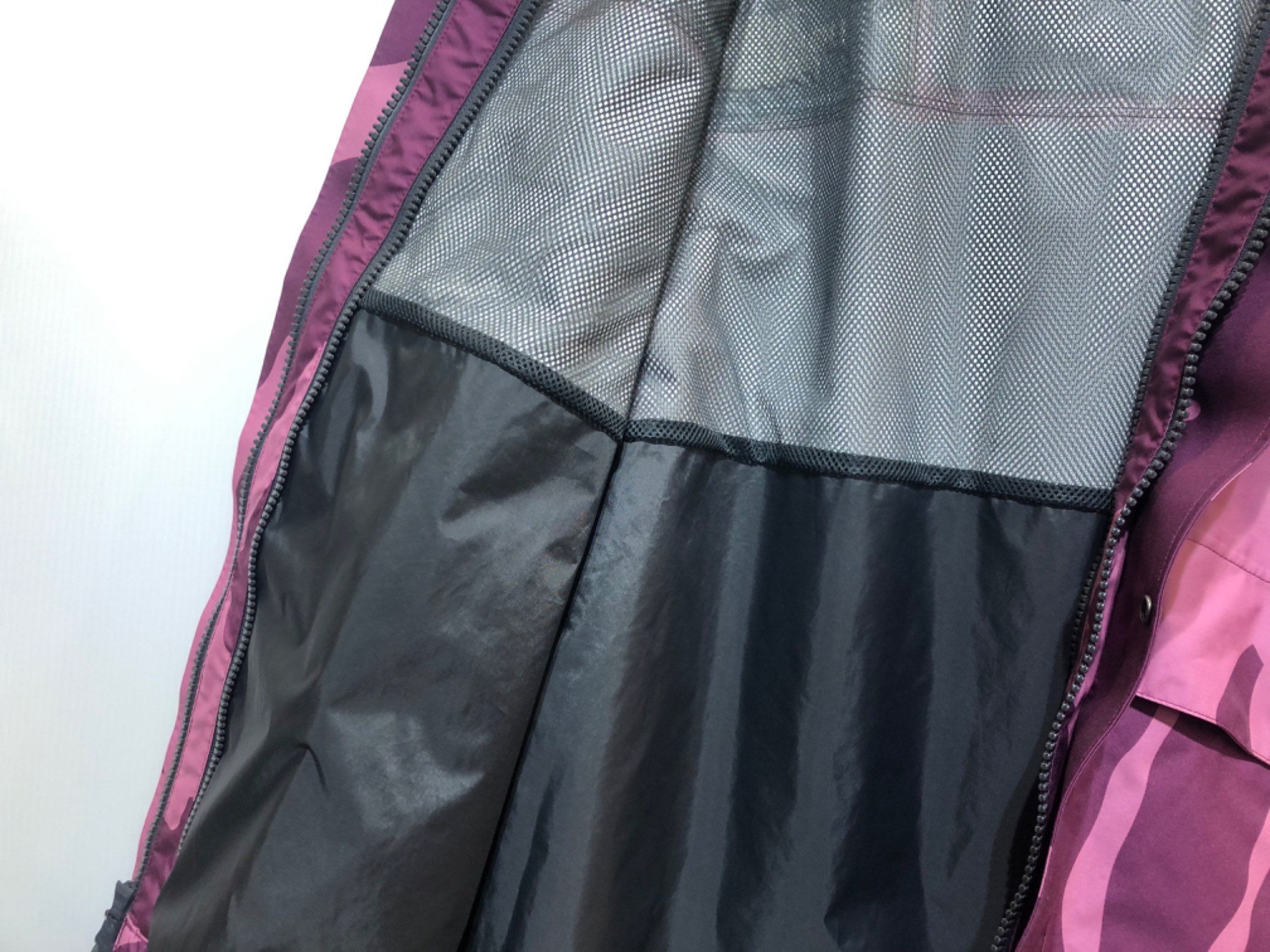 THE NORTH FACE×KAWSのマウンテンパーカーをご紹介します！！｜2024年