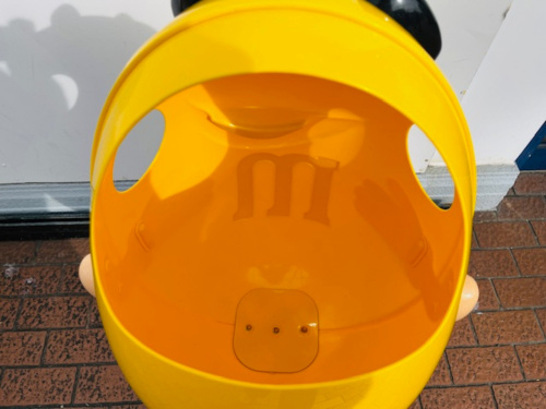 仲間が増えました！m&m'sのストアディスプレイ等身大フィギュアが入荷