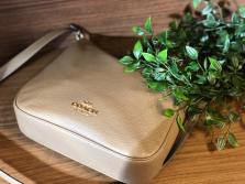 COACH(コーチ）のショルダーバックを買取入荷しましたのでご紹介します！