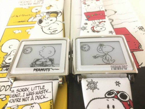 ファンの方必見!!必携!!PEANUTS×smart canvas デジタルウォッチ
