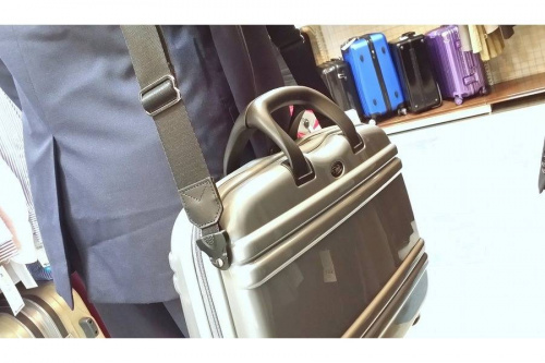 バッグのZERO HALLIBURTON