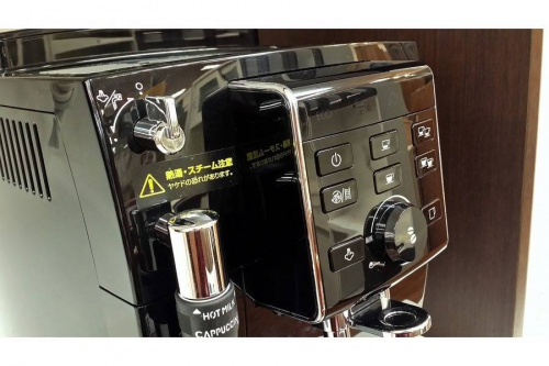 エスプレッソマシンのDeLonghi