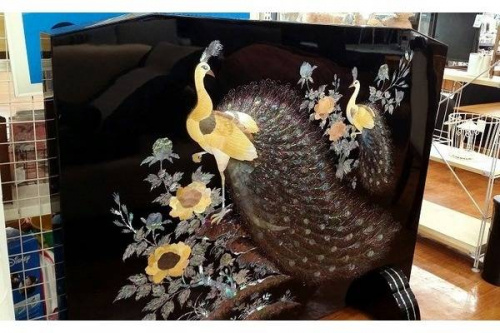 パーテーションの螺鈿