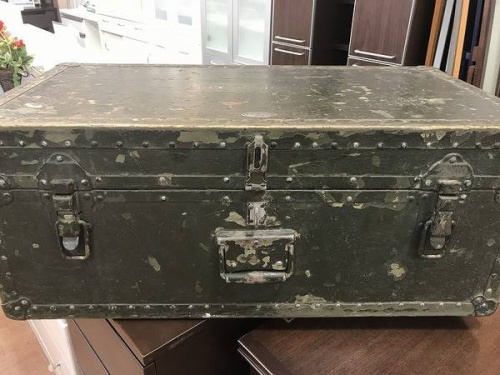 アンティークのトランク