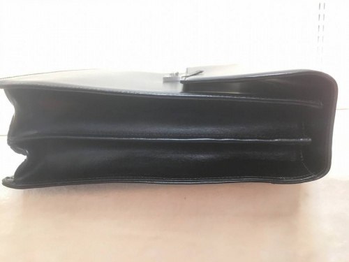 ブリーフケース